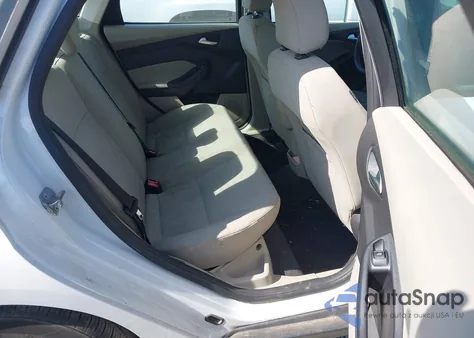 2015 Ford Focus Se z USA, uszkodzony, nr VIN 1FADP3F26FL316636